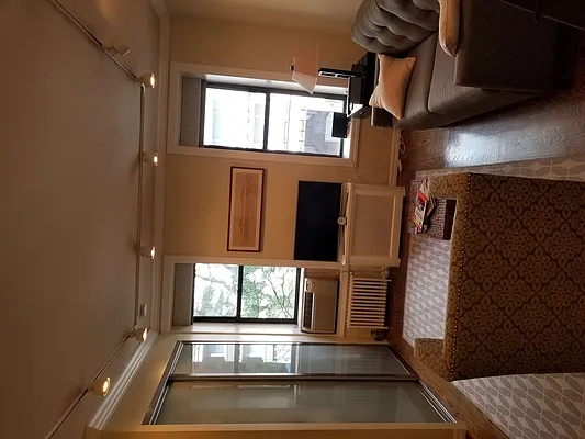 Rented by Miriam Izsak Realty  LLC | media 8