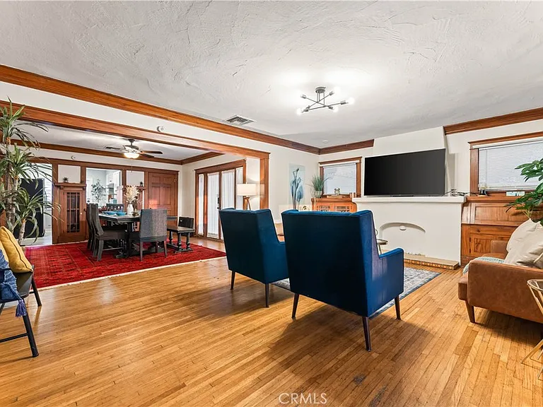 736 N Redonde Ave — Photo 26