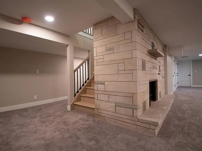 1411 Kraft Dr — Photo 4