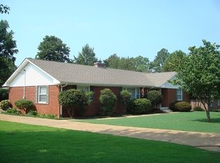 1954 Holiday Dr, Florence, AL 35630