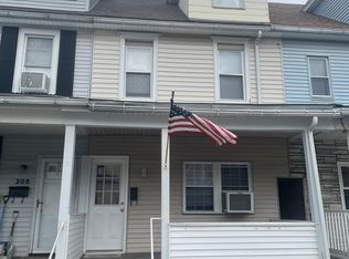 206 W Hazard St, Summit Hill, PA 18250