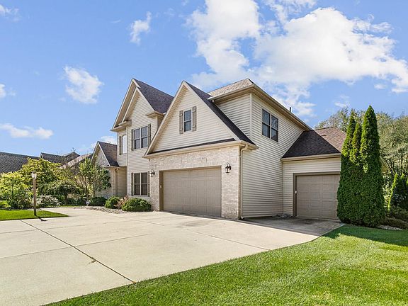 3rd image of 53283 Bracken Fern Dr