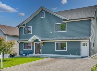 10 Andover Rd, Stamford, CT 06902