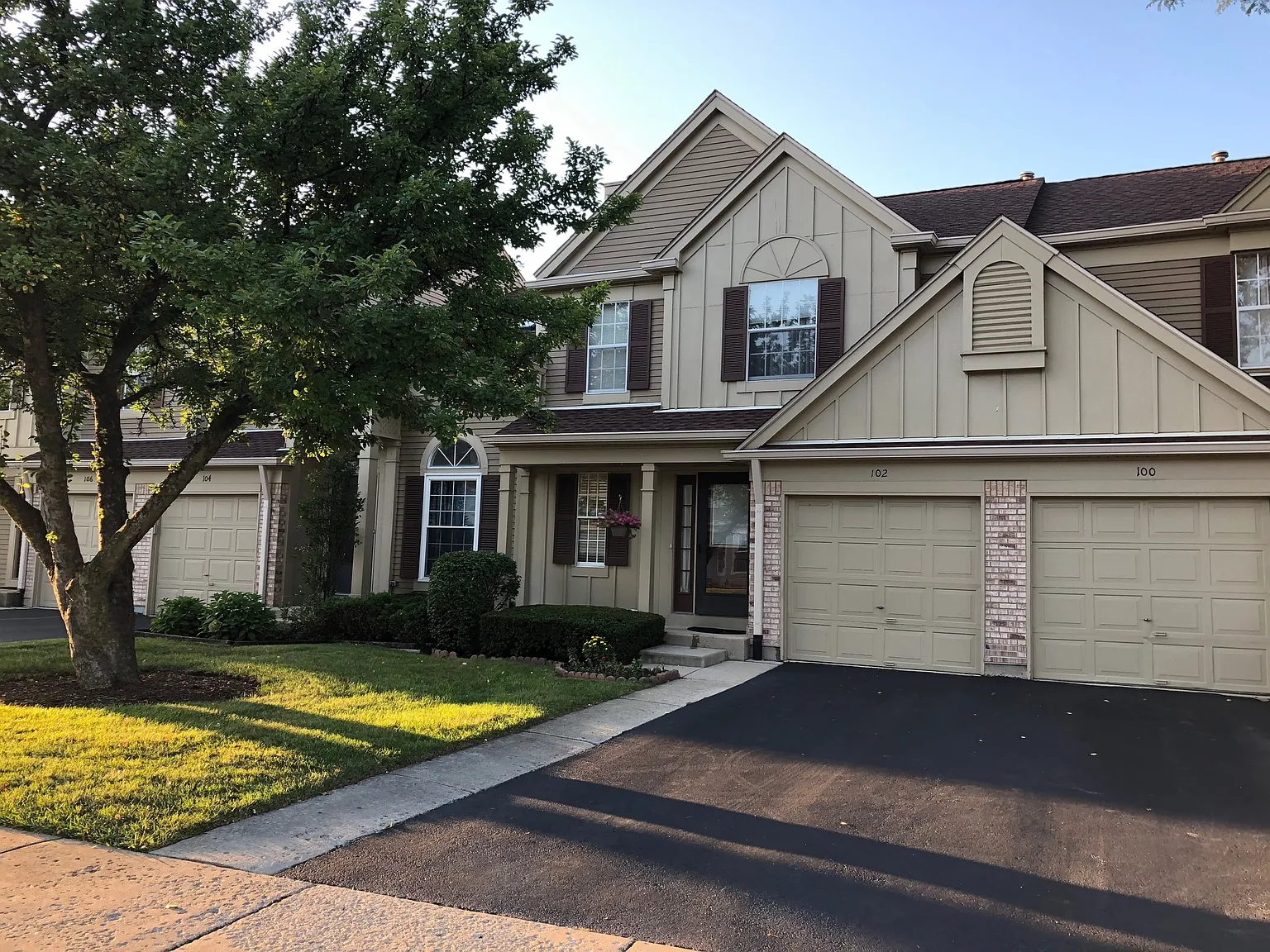 102 Peach Tree Ln photo 1