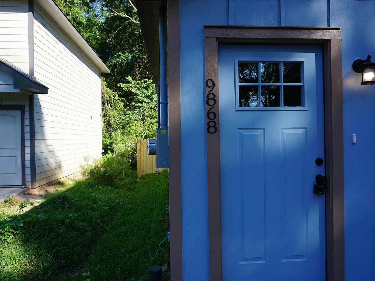 3 bed, 2.0 bath, 1000 sqft, $1,375 — Photo 2