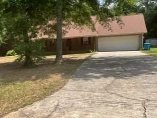 217 Louise Dr, Commerce, GA 30529