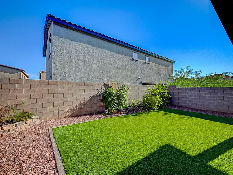 7869 Morganite Ave — Photo 40