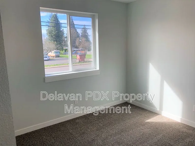 1396 Kimber Ct — Photo 24