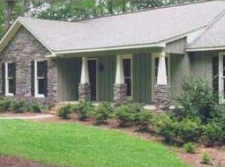 275 Cove Dr, Pell City, AL 35128