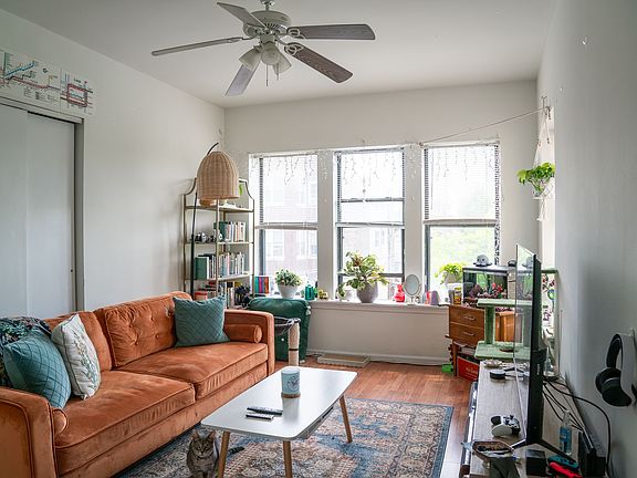 4th image of 3170 W Eastwood Ave #3148-2