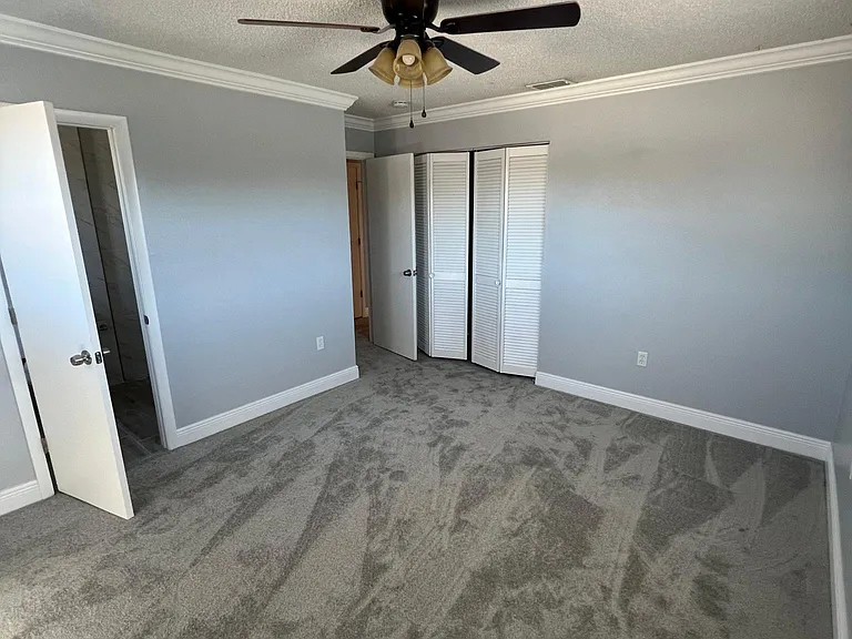 7261 Pond Cir #D — Photo 9