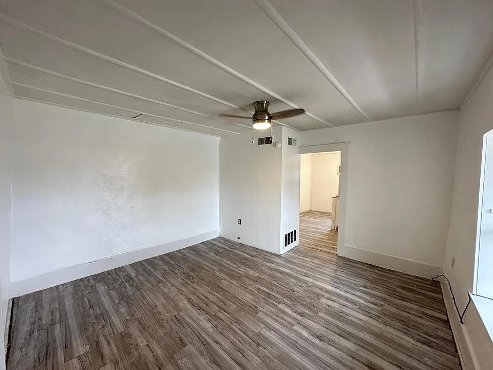 407 Tecolote St #2