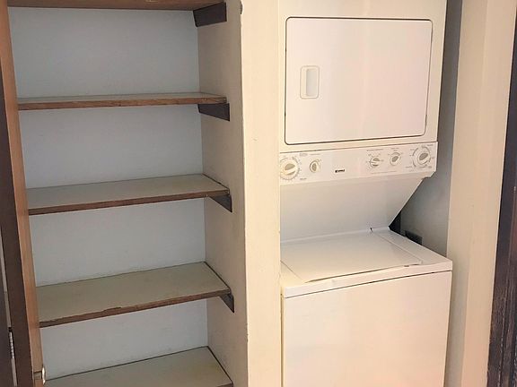 Laundry, Linen Closet