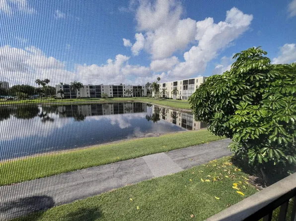 7340 Amberly Lane #205, Delray Beach, FL 33446