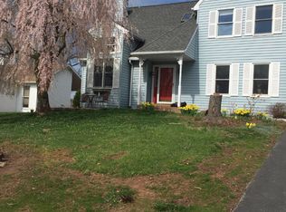 3047 Honey Run Dr, York, PA 17408