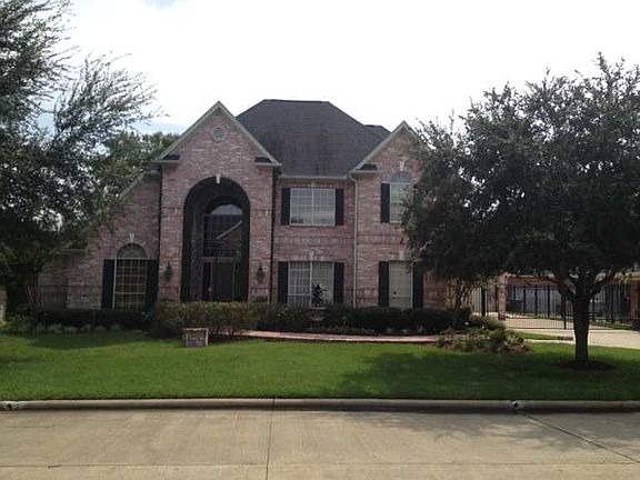 2nd image of 5045 Littlewood Dr