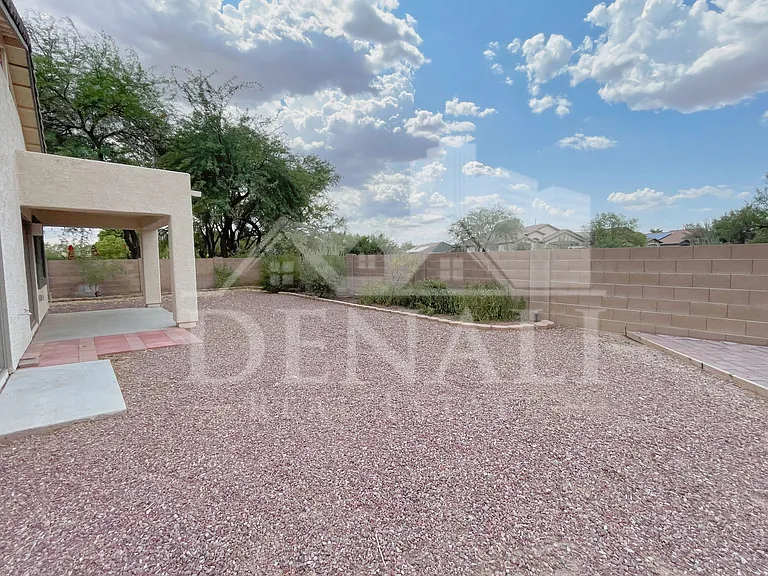 11786 W Fordson Dr — Photo 22