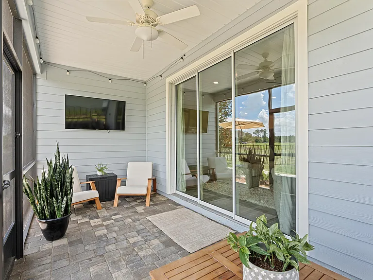 Screened Patio