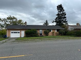 581 SW 3rd Ave, Oak Harbor, WA 98277