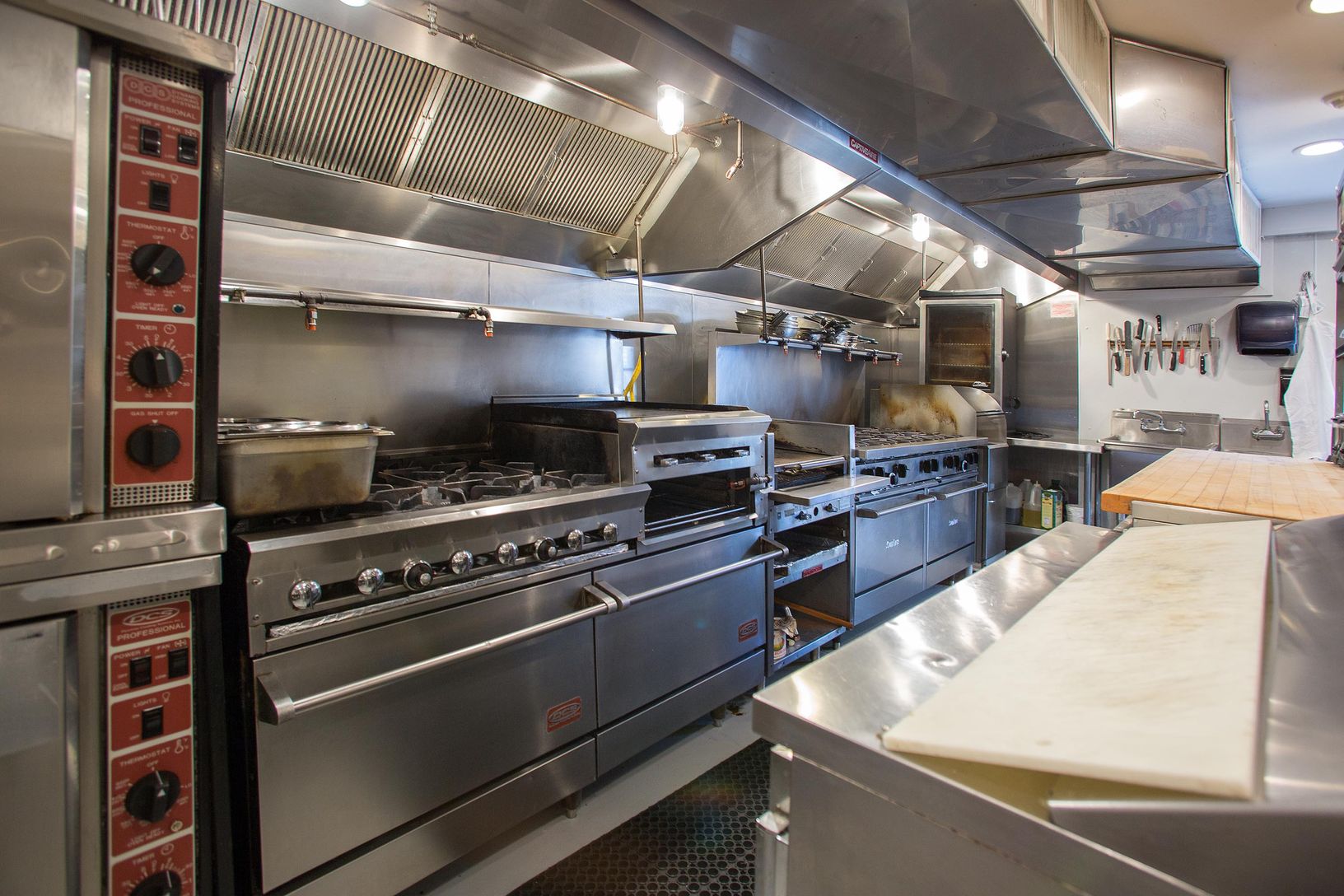  commercial kitchen