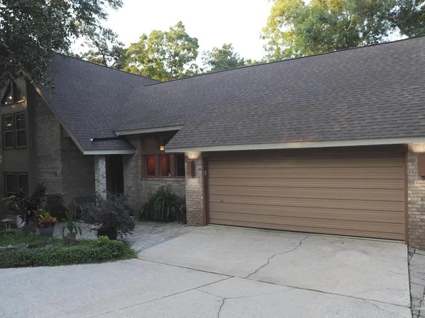4645 Baywoods Dr, Pensacola, FL 32504