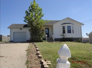 304 Chesire Way, Oak Grove, KY 42262