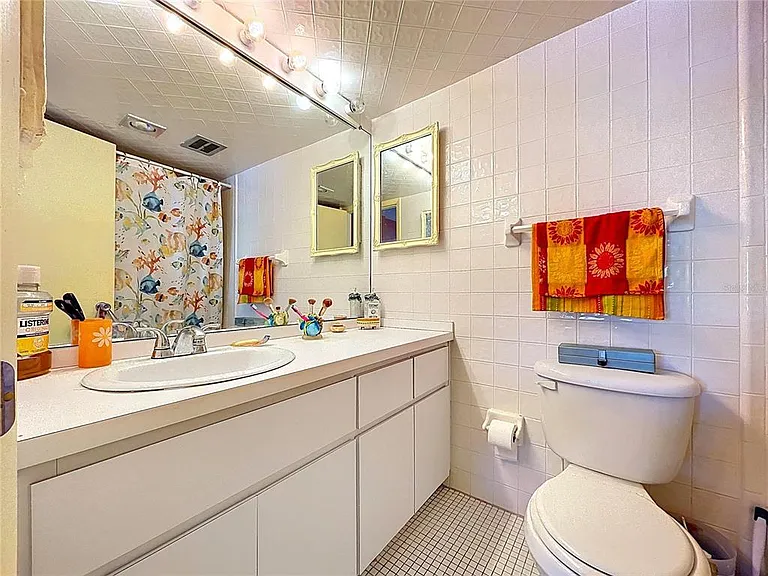 4650 Cove Cir #209 — Photo 14