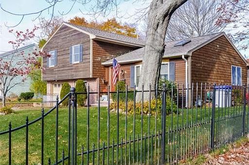 1st image of 18 Bicknell Ave