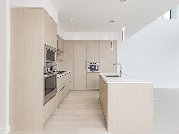 2nd image of 4730 Lougheed Hwy #4907
