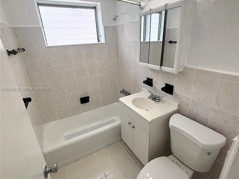31 Navarre Ave #9 — Photo 4