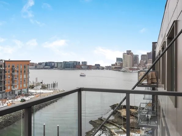 65 Lewis St #Penthouse 01-601, Boston, MA 02128