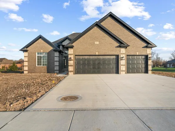 8525 Cobblestone Dr, Newport, MI 48166
