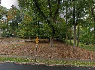 104 Undercliff Rd, Montclair, NJ 07042