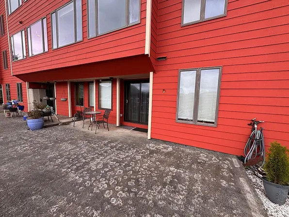 2729 Tongass Ave APT 103, Ketchikan, AK 99901