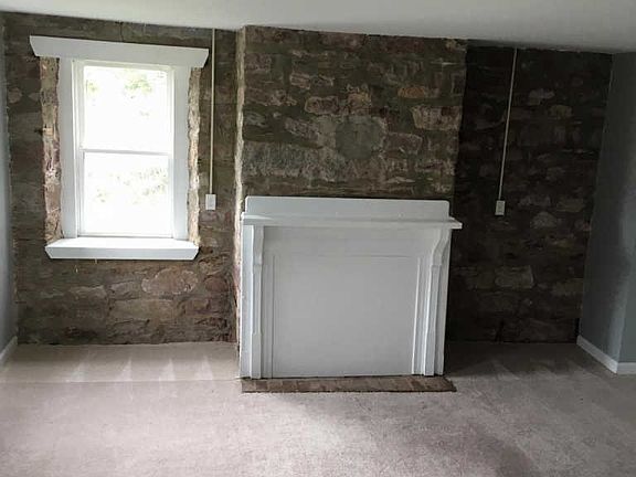 3rd image of 28 Brower Ave