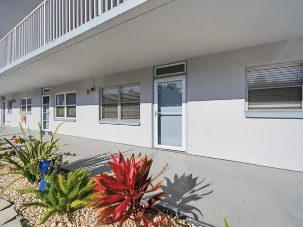 1868 Shore Dr S APT 104, South Pasadena, FL 33707