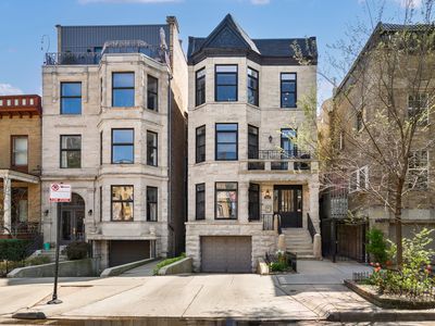 653 W Barry Ave APT 2S, Chicago, IL, 60657
