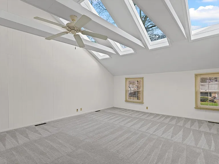 207 W Vermont Ave — Photo 21