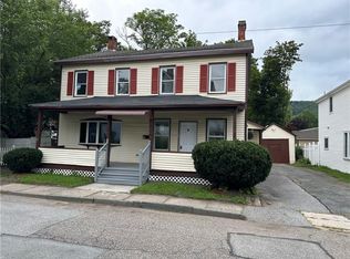 18 Spring St, Port Jervis, NY 12771