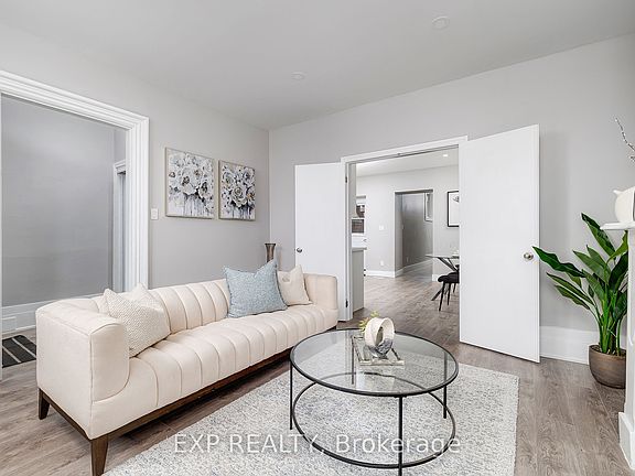 4th image of 125 Cathcart St