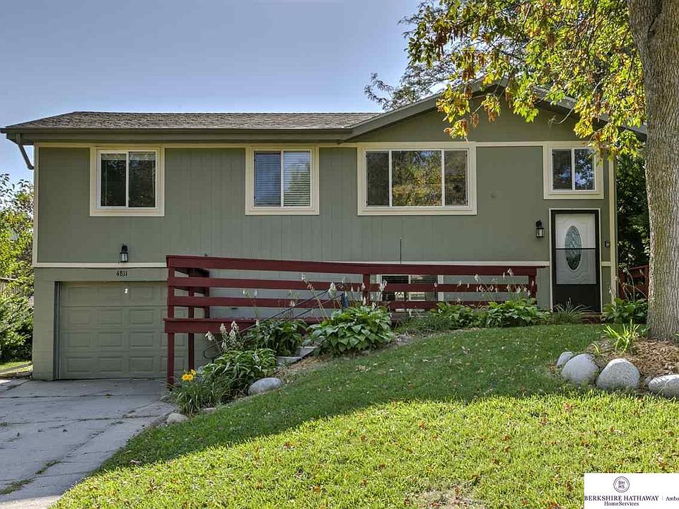 1st image of 4811 N 131st St