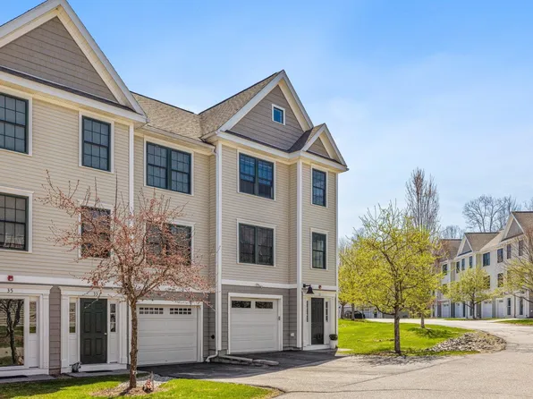 31 Village Drive, Meredith, NH 03253