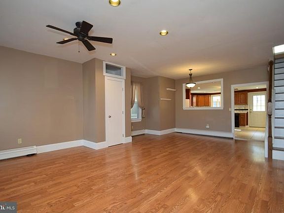 3rd image of 258 Hall St