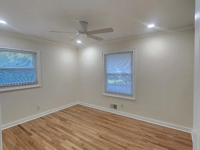 302 Kelso Dr SW — Photo 20
