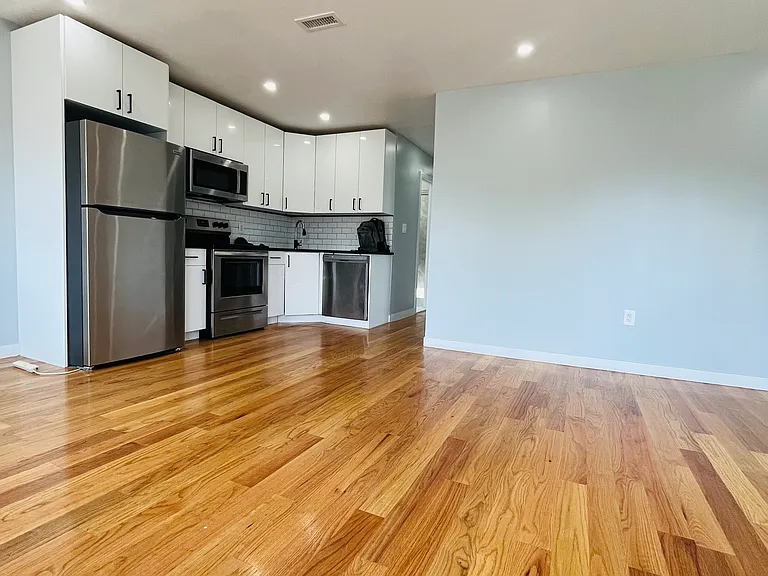 6512 Almeda Ave #1 — Photo 2