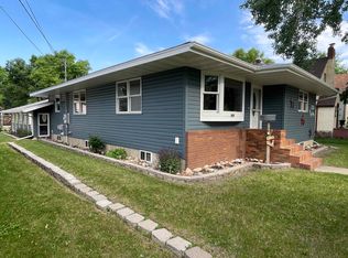 115 6th St NW, Minot, ND 58703