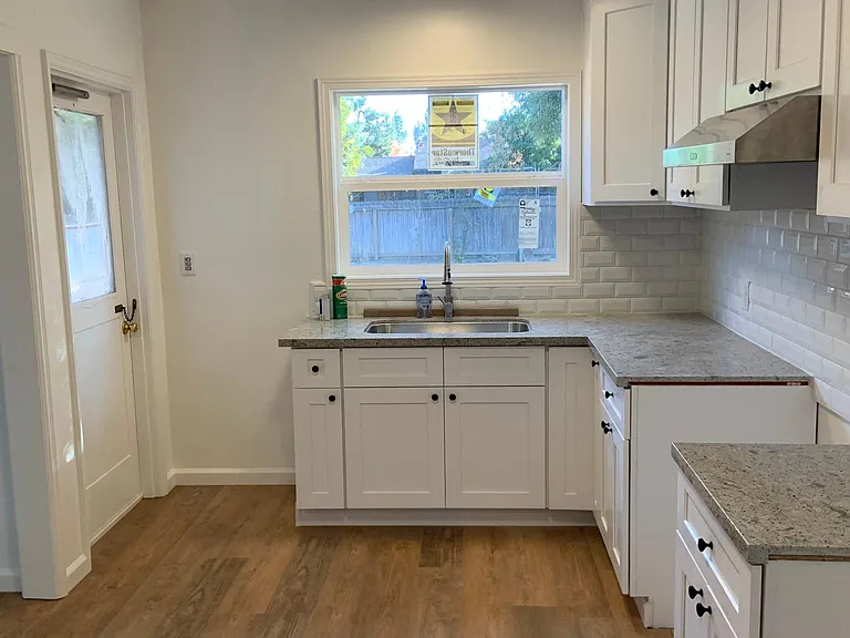 26 E Cortland Ave — Photo 4