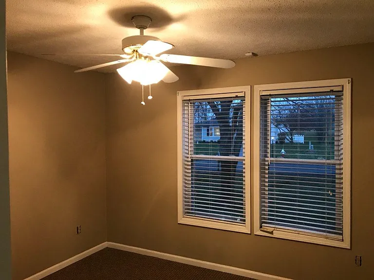 Bay Heights Cir — Photo 13