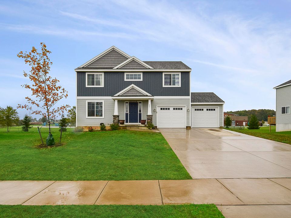 1st image of 321 Eagle Dr