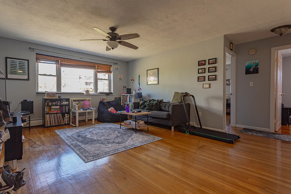 Building Photo - 221 Minot St #12